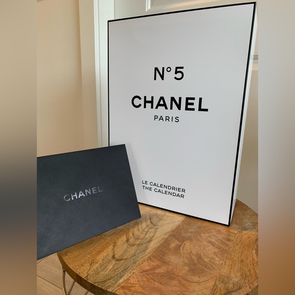 Chanel Limited Edition Advent Calendar / Le Calendrier - Picture 2 of 6